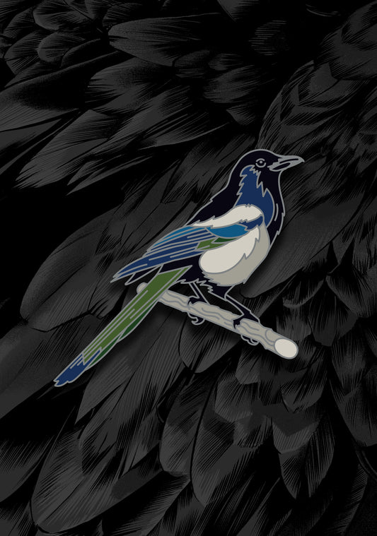 Magpie (enamel pin)